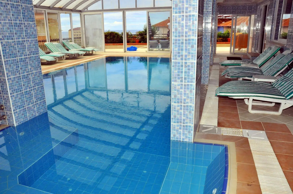 Blue Night Hotel