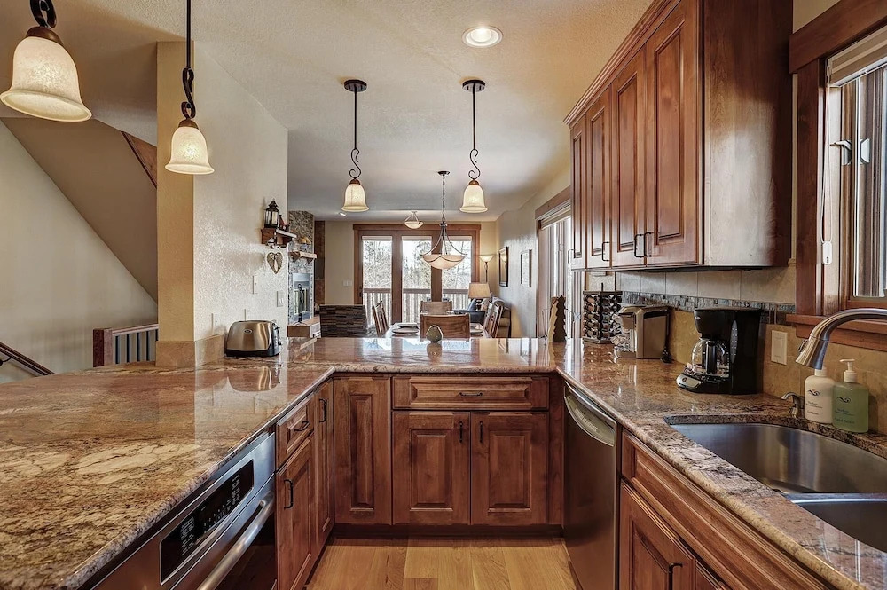 Happy Trails - 3 Br Townhouse