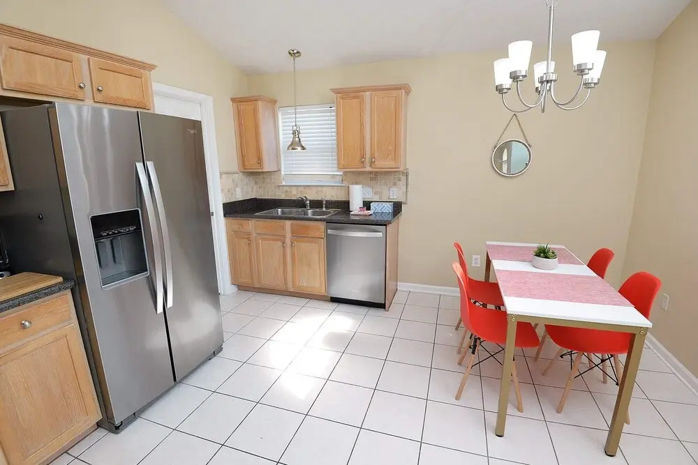 3BR 2BA House in Gated Community by CozySuites