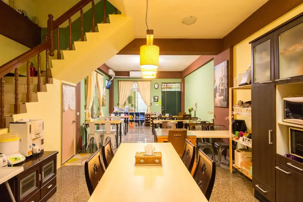 Moonlight Fengqing Homestay