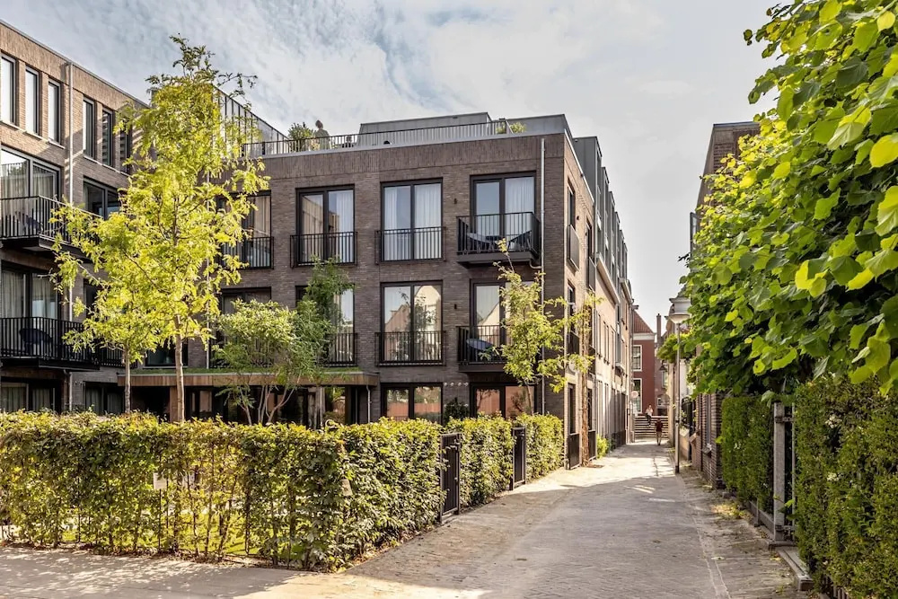 Spacious One-room Apartment in Delft