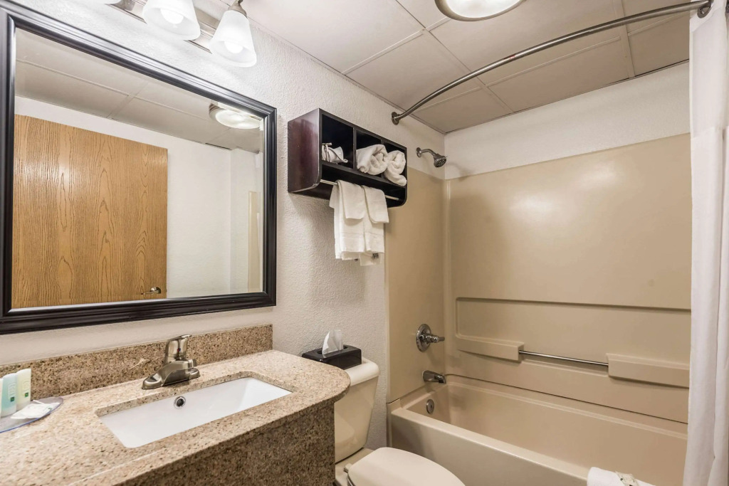 Quality Inn Grove City - Columbus South