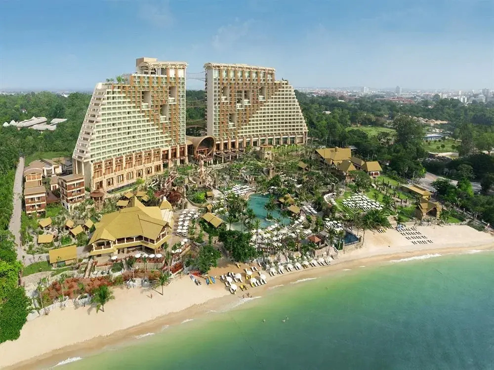 Central Wong Amat Beach Resort