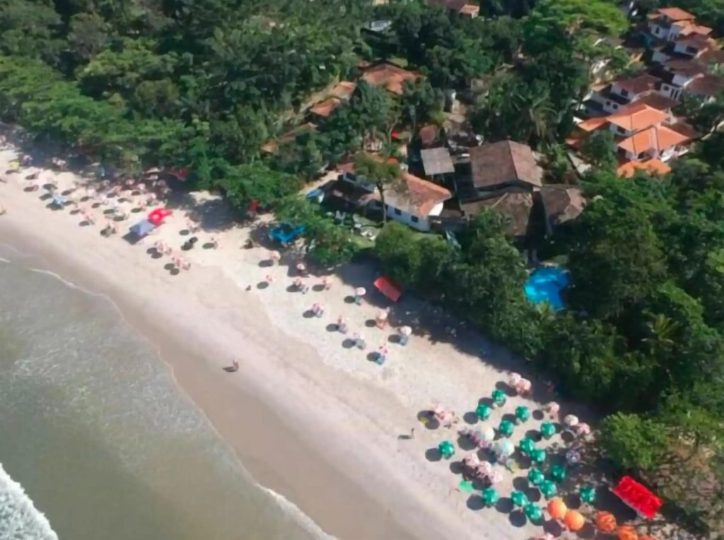 Suítes Pé na Areia