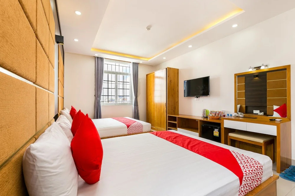 Oyo 231 Thien Cung Hotel