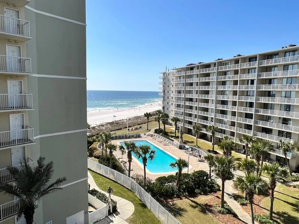 Tradewinds 406 By Redawning