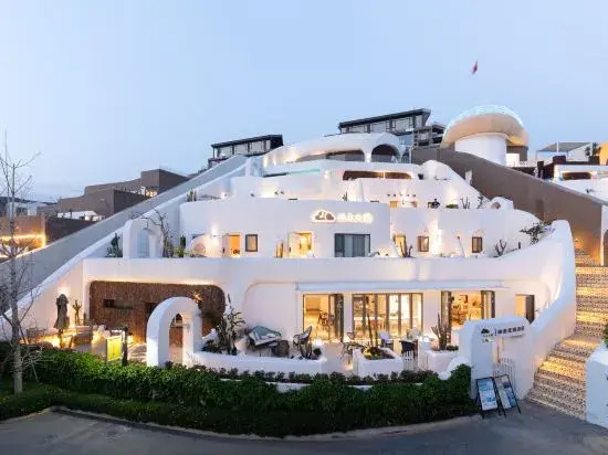 Sound on the Clouds Hotel Santorini, Dali
