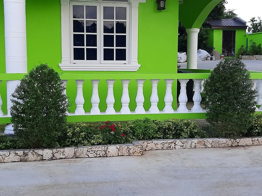 PeSheres Inn & Spa