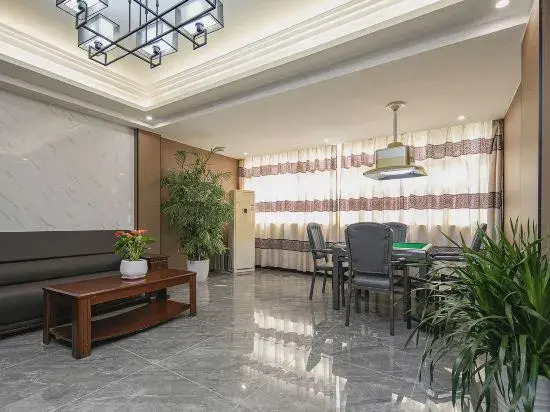 Pinle Hotel (Wuhan Jiangxia Century Plaza store)
