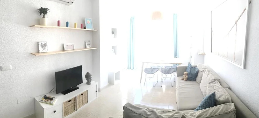 Apartment With one Bedroom in Torre de Benagalbón, With Wonderful sea View, Furnished Terrace and Wifi - Near the Beach