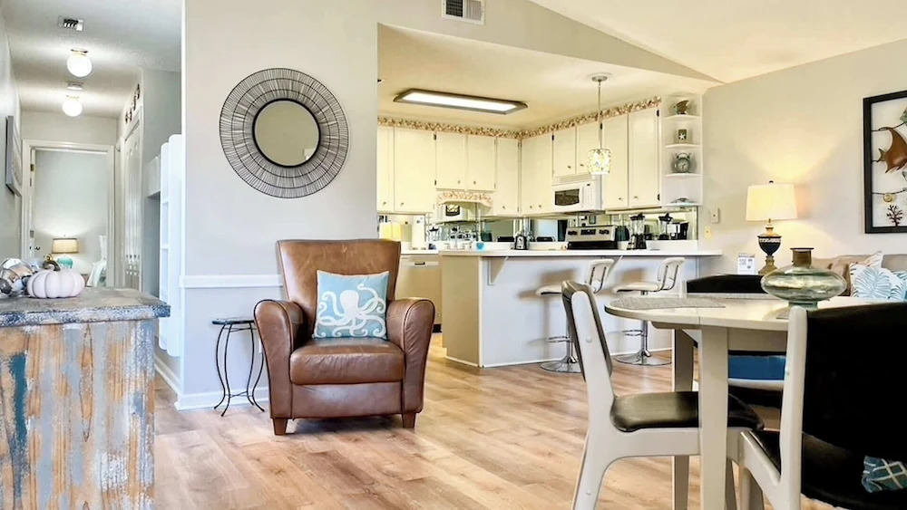 Horizon South 75C Resort-style