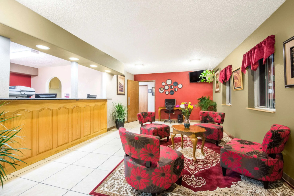 Super 8 by Wyndham Grants