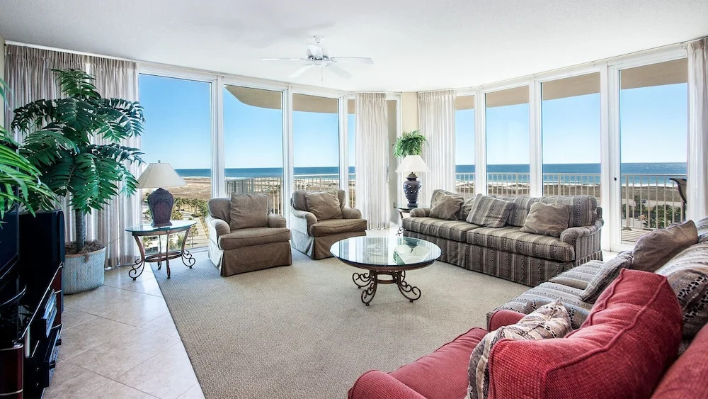 Three Bedroom/three Bath With a Media Room - Unit Crb0810