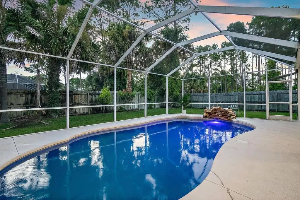 Palm Paradise with Heated Saltwater Pool - 10 min to the Beach