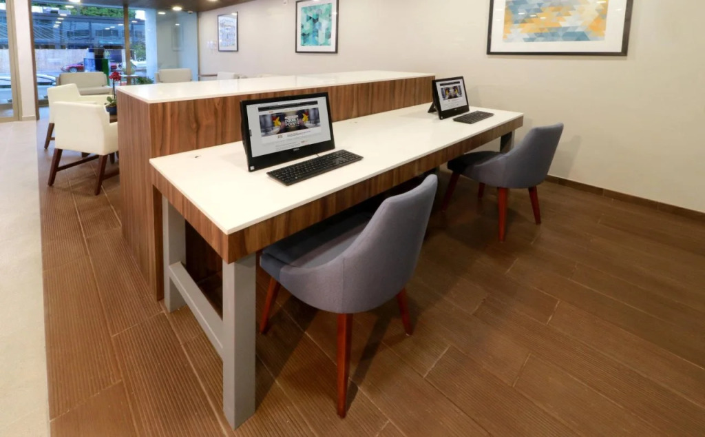 Holiday Inn Express & Suites - Playa del Carmen by IHG