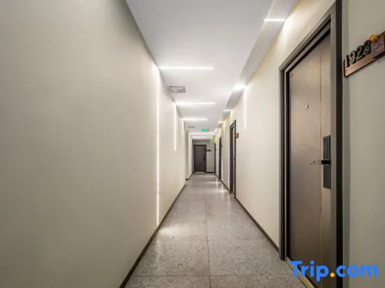 Jinyye Mandu Hotel (Taiyuan Maoye Tiandi · Wangcun South Street Metro Station Branch)