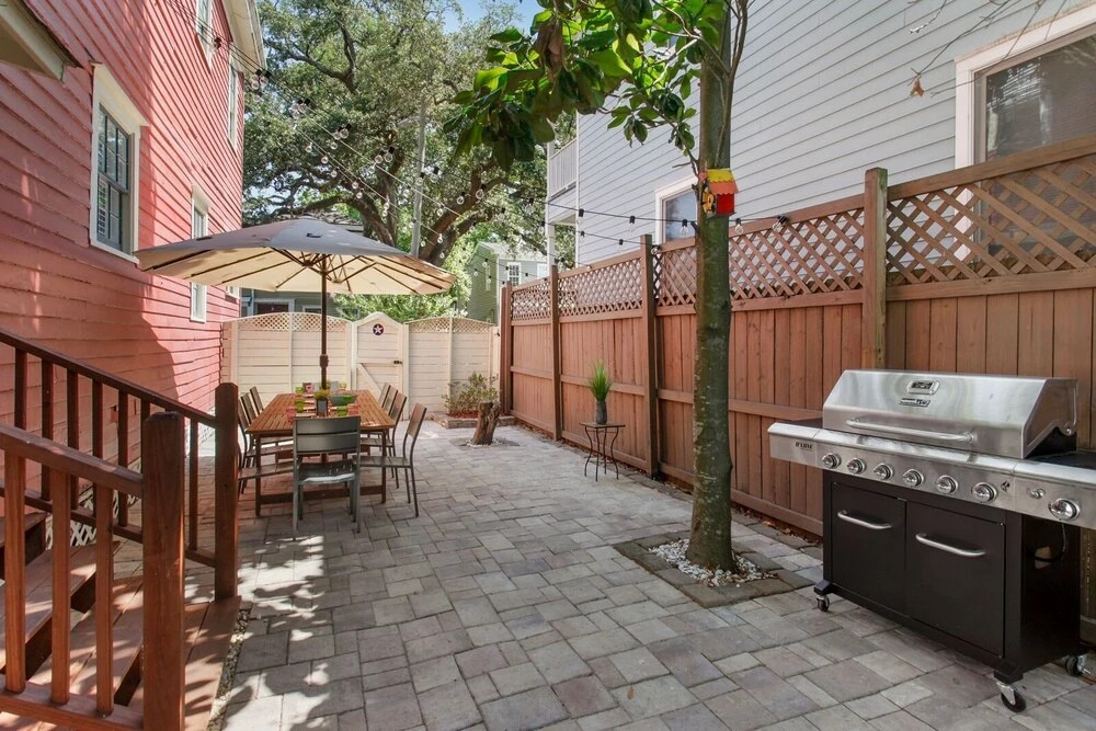 1202 Savannah - 4 Br Home