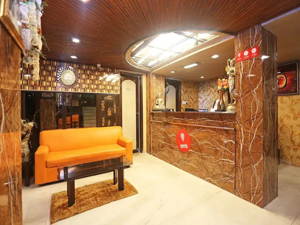 OYO 5249 Hotel Heera International