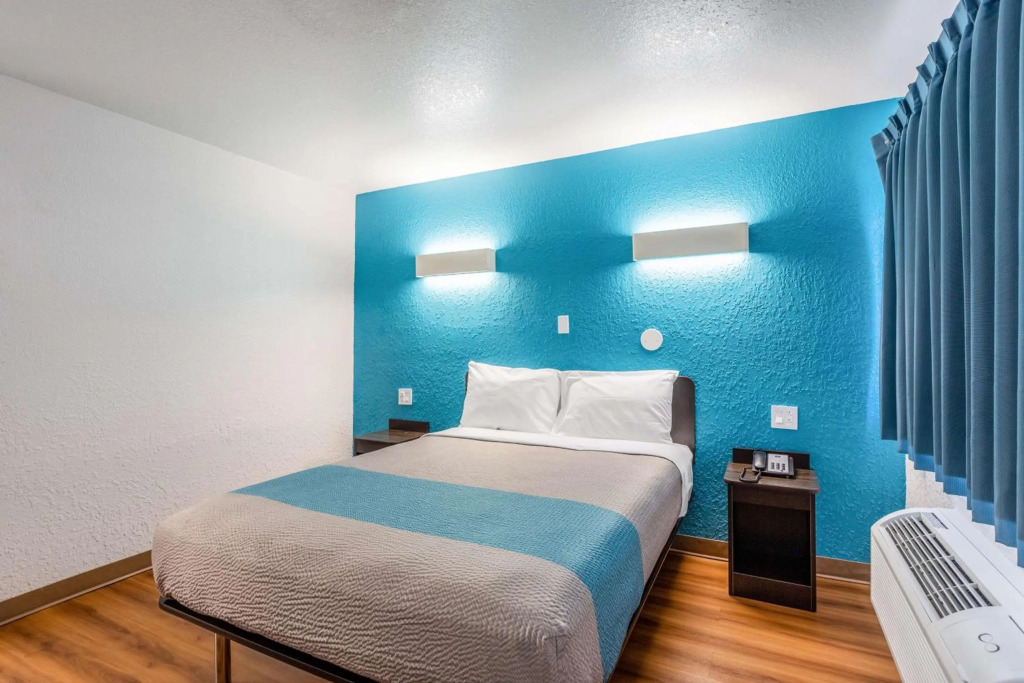 Motel 6-Valdosta, GA - University