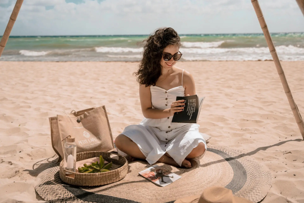 Petit Lafitte Beach Front Hotel & Bungalows