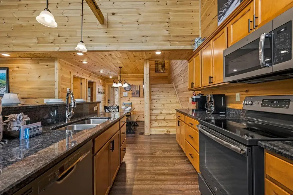 Bear Necessities - 3 Bedrooms, 3 Baths, Sleeps 10 3 Cabin by RedAwning