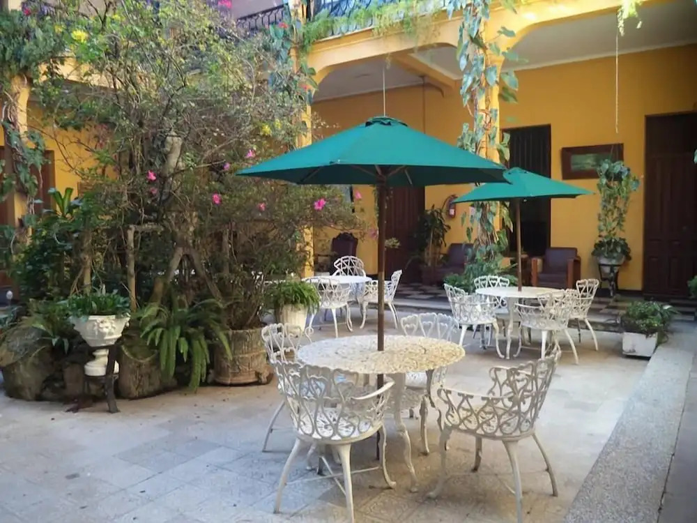 Hotel Spring