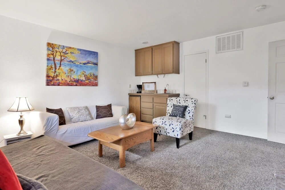 2175-bear View Condo 2 Bedroom Home by Redawning