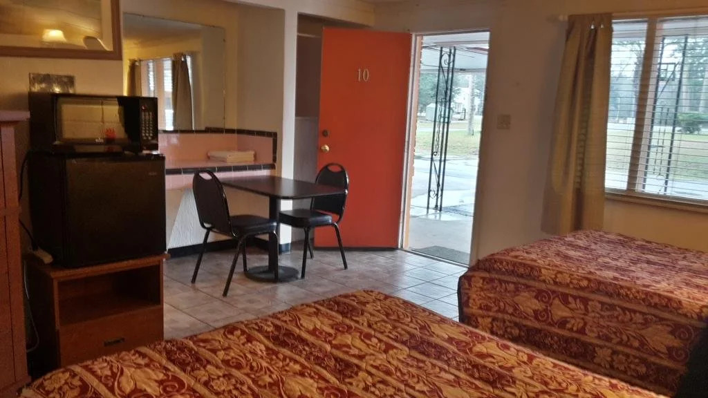 Holiday Terrace Motel