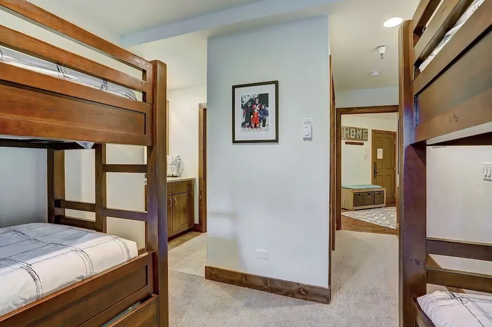 Ge At Breck Chateaux 1022 3 Bedroom Condo by RedAwning