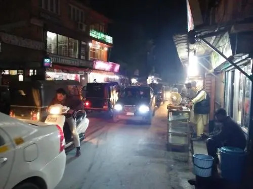 Hotel Kashmir Inn