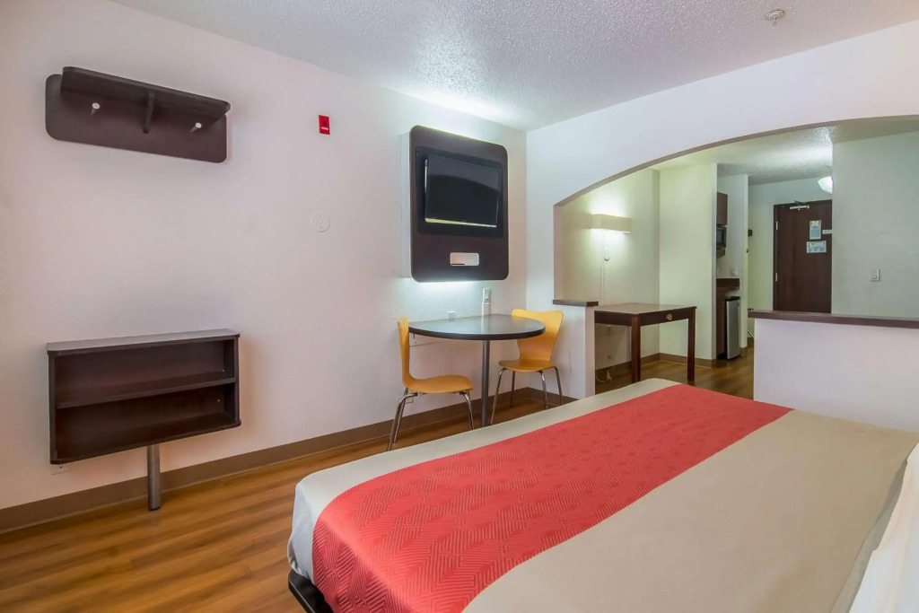 Motel 6-Dallas, TX - North - Richardson