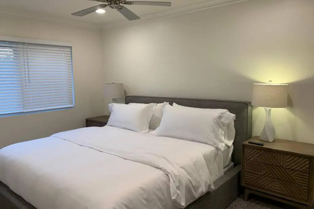 City Center Villa - Pool, Patio & Close To Beach!