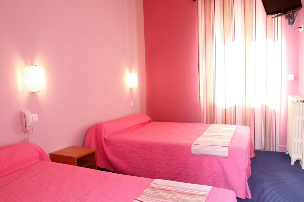 Logis Hotel Le Clos Des Oliviers
