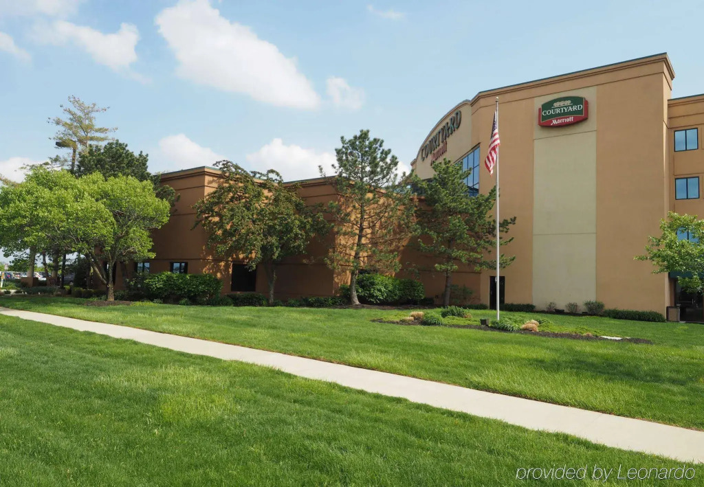 Columbus Hilliard Hotel