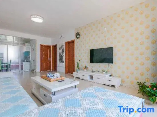 West Coast Seaview Apartment