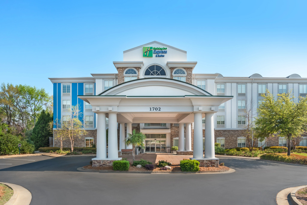 Holiday Inn Express Hotel & Suites Phenix City - Columbus by IHG