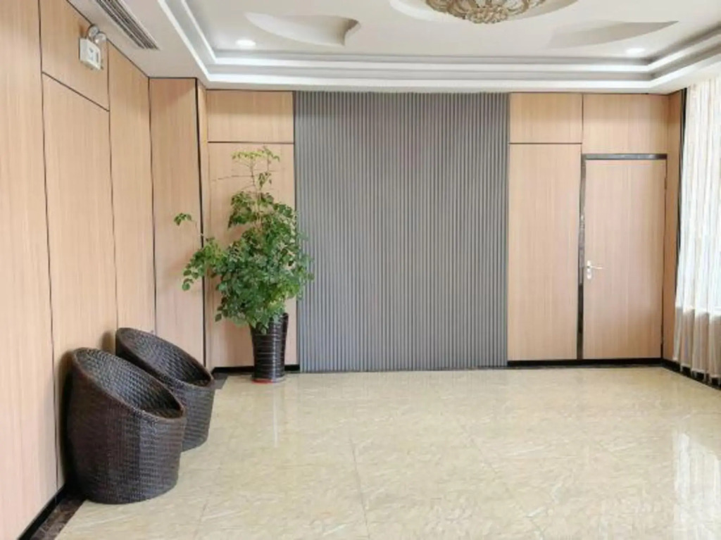 Super 8 Hotel (Shanghai Songjiang Sijing Park)