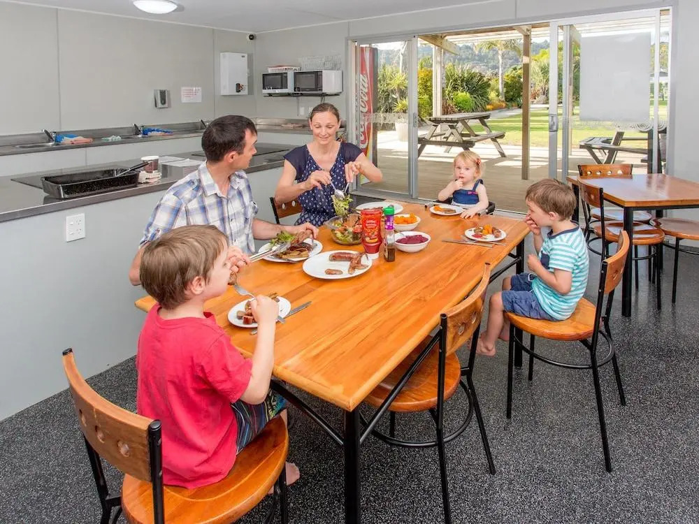 Tasman Holiday Parks - Beachaven