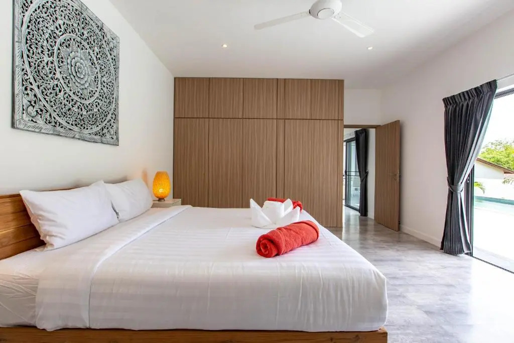 Villa Nirvana 3 Br, 500m from the beach