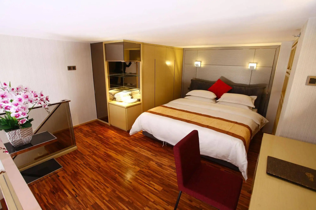 HeeFun Apartment Hotel GZ Poly D Plaza