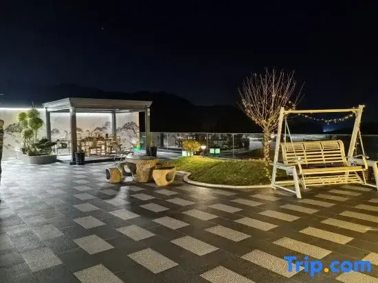 Yungu Mountain Villa
