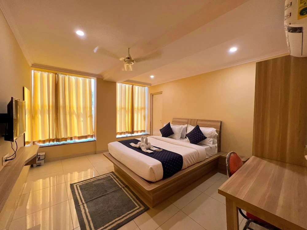 FabHotel BNS Comforts