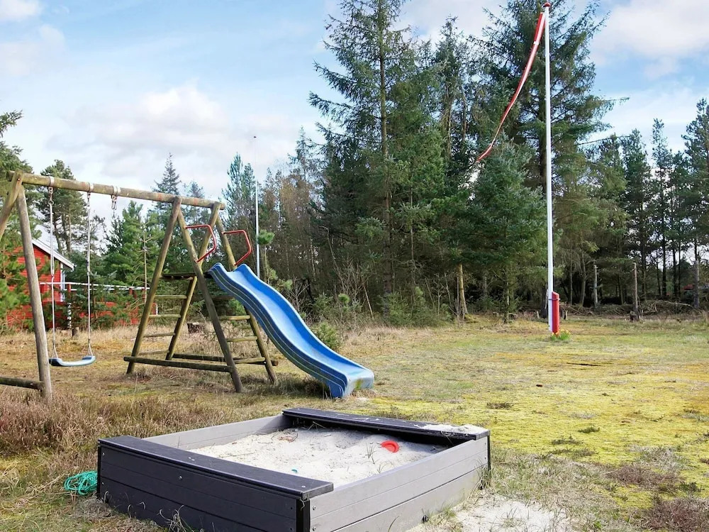 Cozy Holiday Home in Oksbøl With Whirlpool