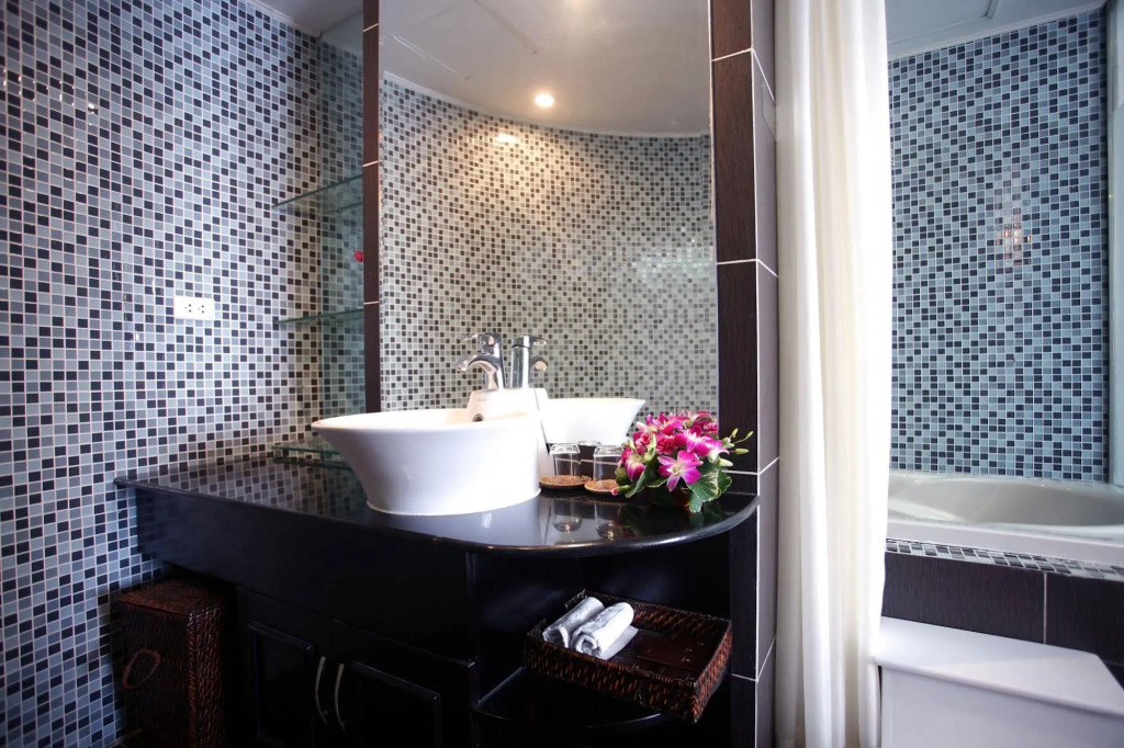 Hanoi Emotion Hotel