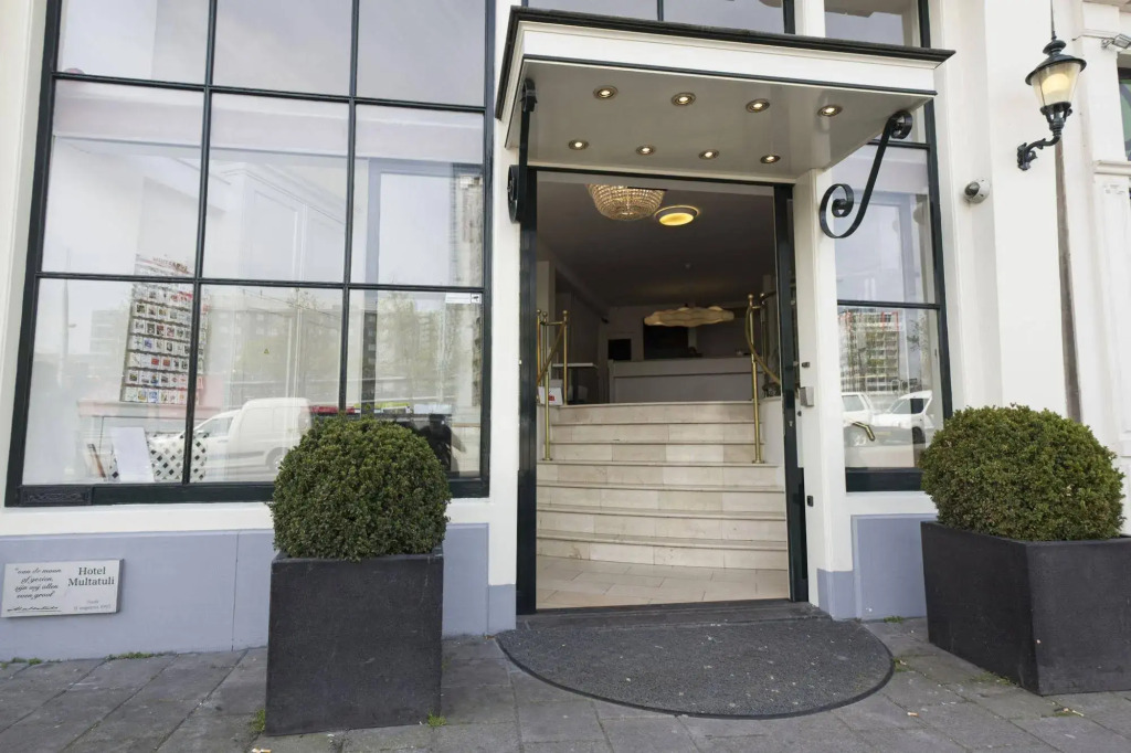Multatuli Hotel