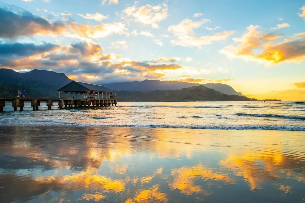 Hanalei Beachfront 2 Bedroom Home by RedAwning