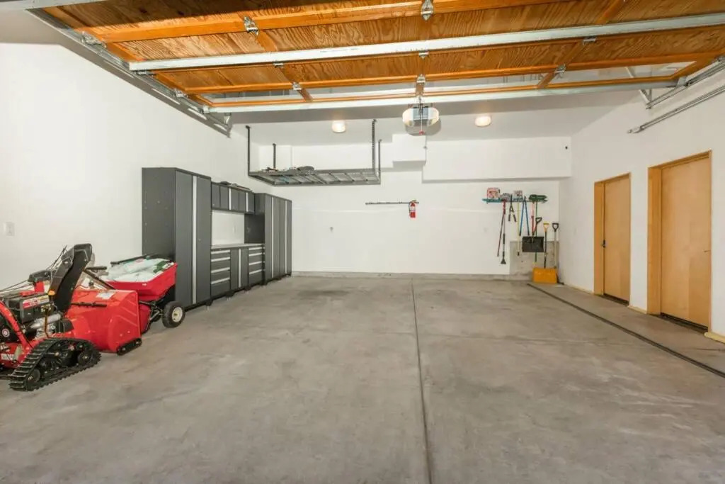 Tahoe Donner Luxury 4BR+2 lofts, Hot tub 3100 sqft