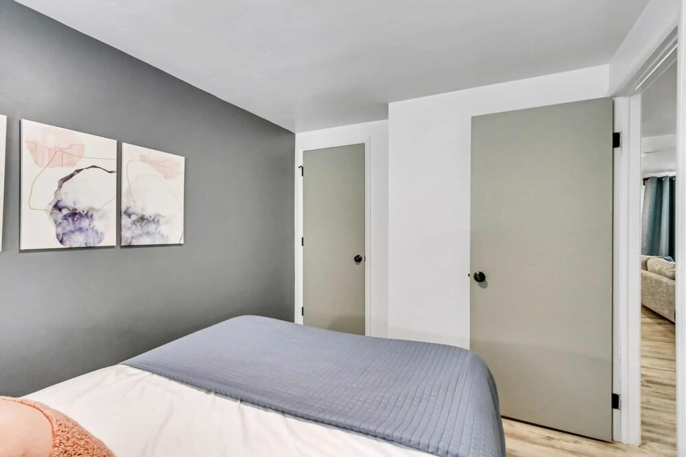 Comfortable 2BR Apt Near Capitol Hill & SLC