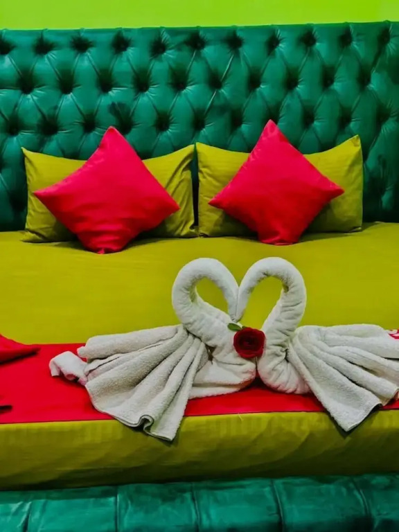 White palace Airport hotel