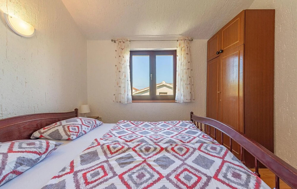 Amazing Apartment in Nin With 2 Bedrooms and Wifi